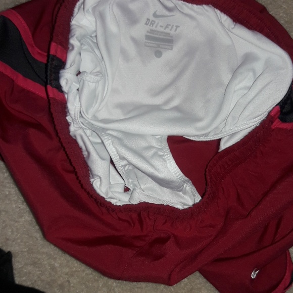 Nike running shorts - Picture 3 of 3